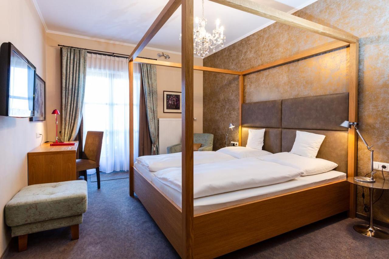 ולדקירכן Landhotel Gottinger מראה חיצוני תמונה